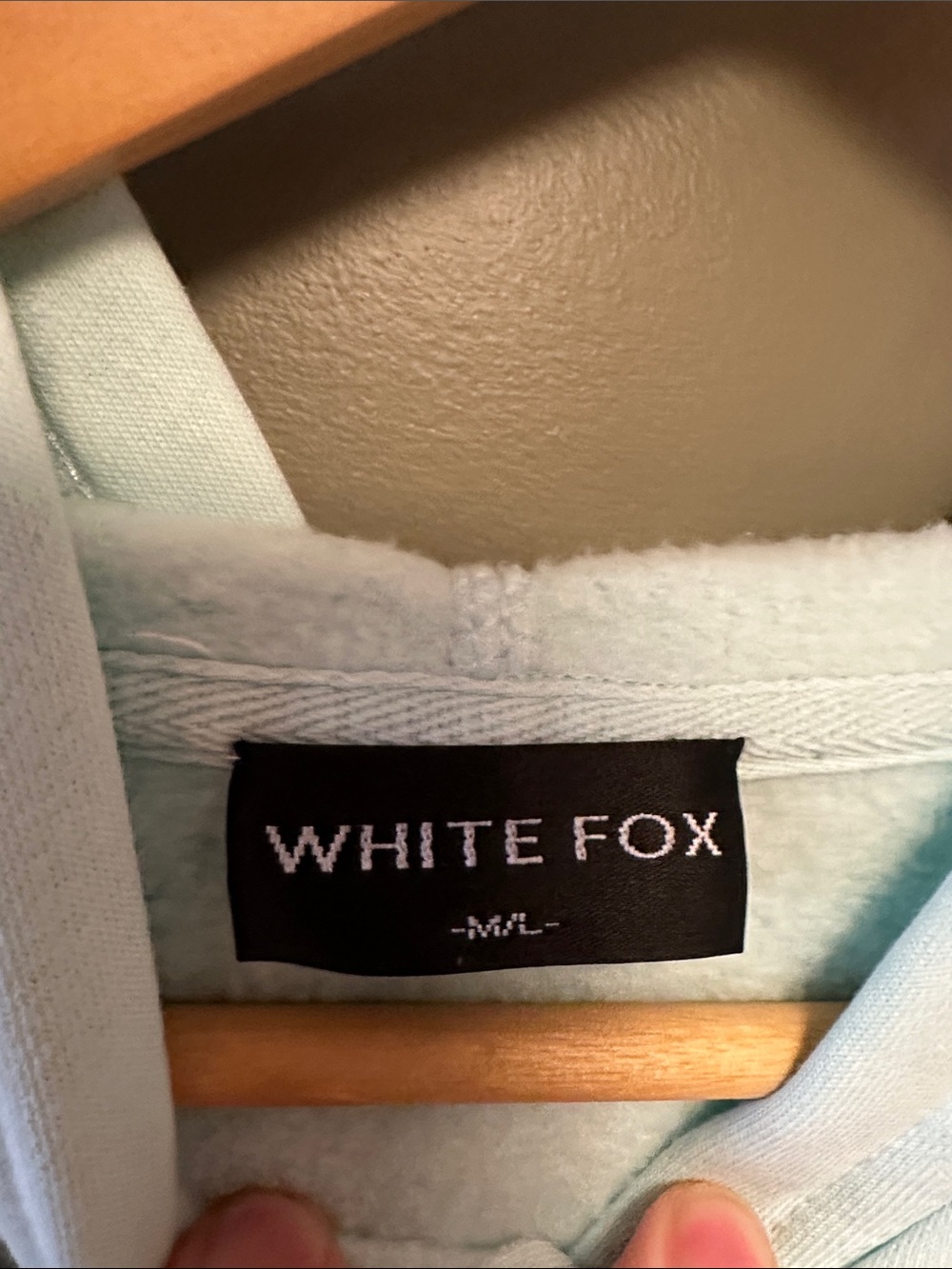 White Fox Womens  Mint Green Blue Pullover Hoodie sz medium large - Picture 6 of 6